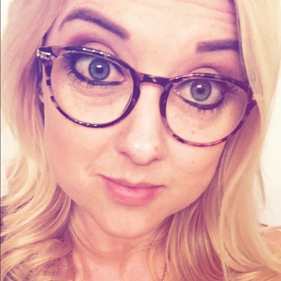 Meet your Posher, Kalina - Picture 3 of 3